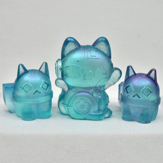 Cyber Maneki Neko and Cyber Neko